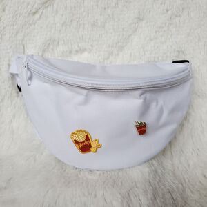 Wendy's Exclusive Hip Waist Bag Fanny Pack With Pins White NEW